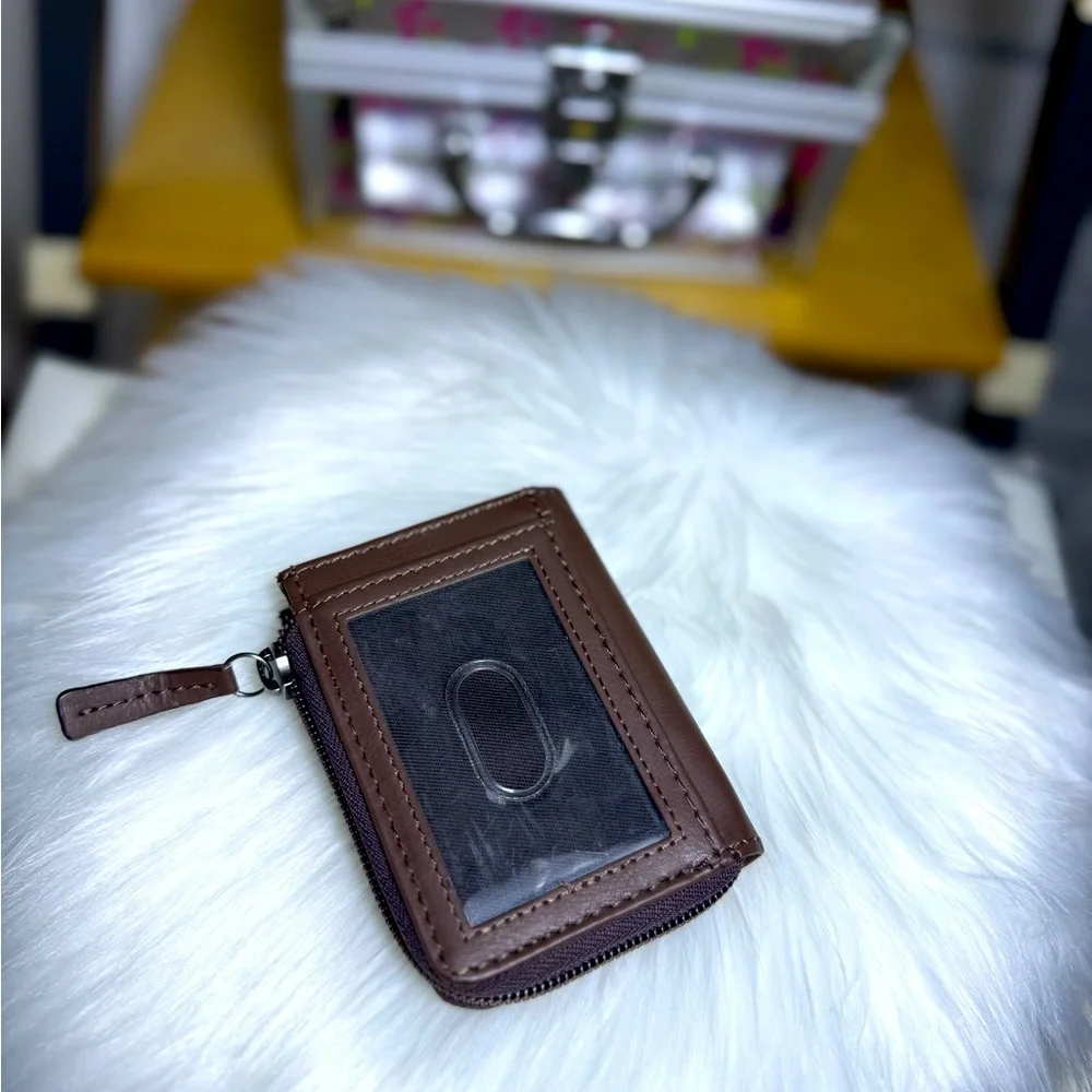 Levi's Brown Leather Wallet - Picture 6 of 9